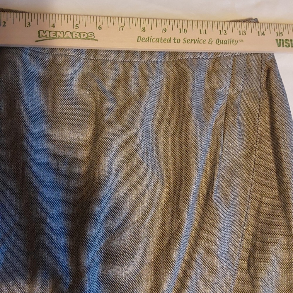 TAHARI Skirt Suit‎ Women Size 4 Gray Tweed Blazer Jacket With Snap Toggle - Picture 14 of 15